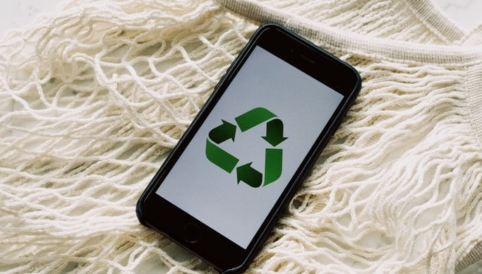 Recycle symbol on a phone
