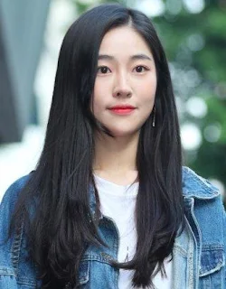 Song Ji-Woo pemeran Kong Hyo-Sook yoobyeolna chef moon