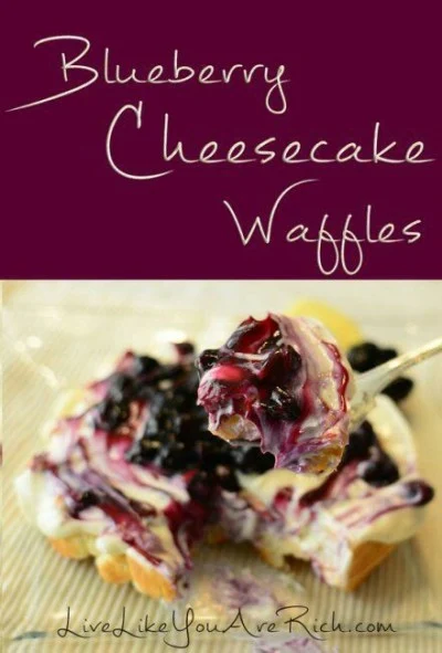 Cheesecake Waffle dengan topping Blueberry