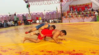  शेरवा गांव स्थित आझुराय इंटर कालेज परिसर में गुरुवार को आयोजित अखिल भारतीय कुश्ती दंगल प्रतियोगिता में विभिन्न क्षेत्रों से आये नामी-गिरामी पहलवानों ने अपने दांवपेंच के जरिये लोगों का खूब मनोरंजन किये। 