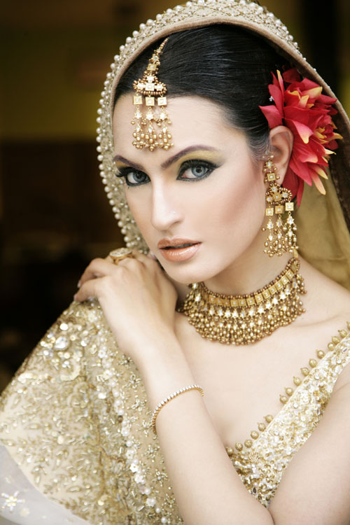arabic wedding hairstyles. arabian bridal makeup.
