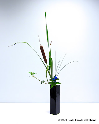 Ikebana-nageire