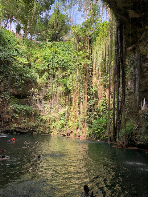 Cenote Ik Kil Chichen Itza Mexico