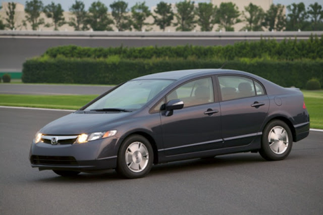 Honda Insight Hybrid 2011. Honda Civic Hybrid and Honda