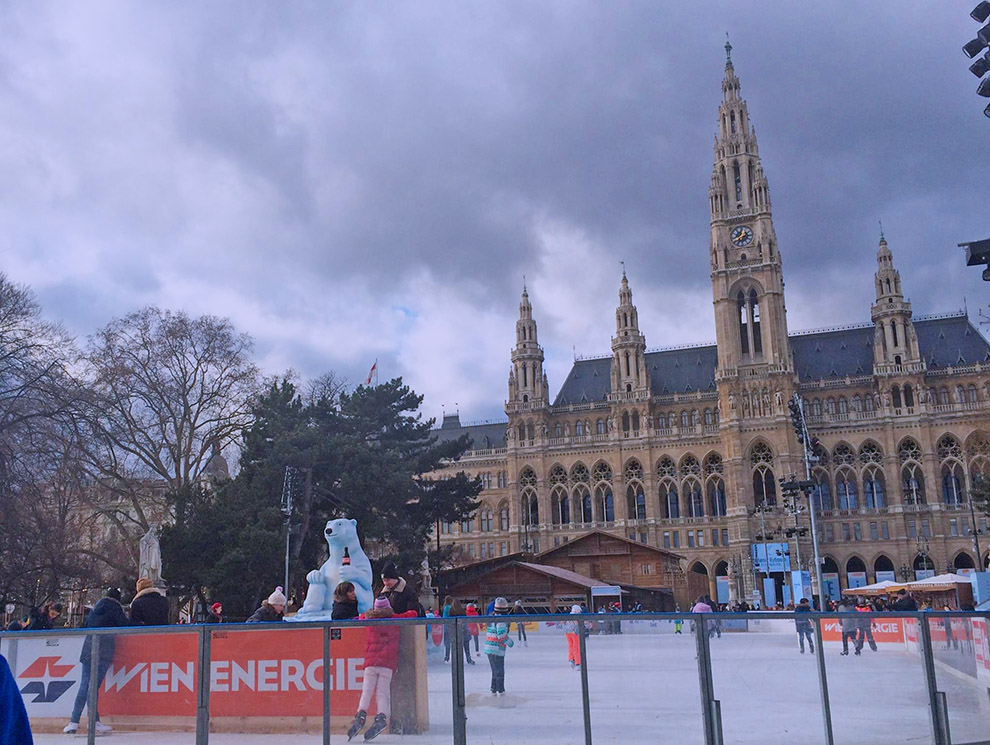 Best Things To Do in Vienna in Winter, ice skating rink rathaus