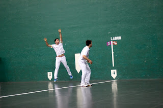 Partido de pelota mano en el Frontón Barakaldés