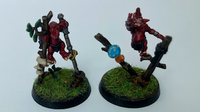 Blood Bowl Red Snotling Stilty Runnas Conversion Painted Grass Bases