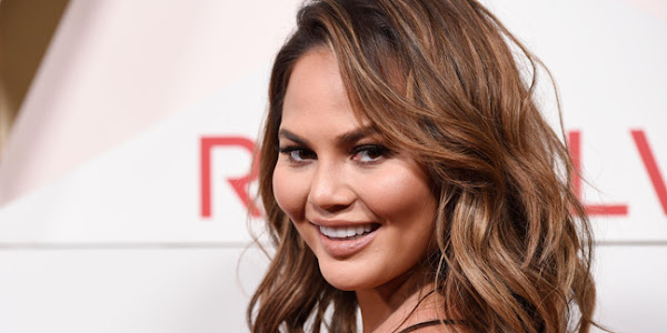 Refering to antagonism, Chrissy Teigen erases her Twitter account 