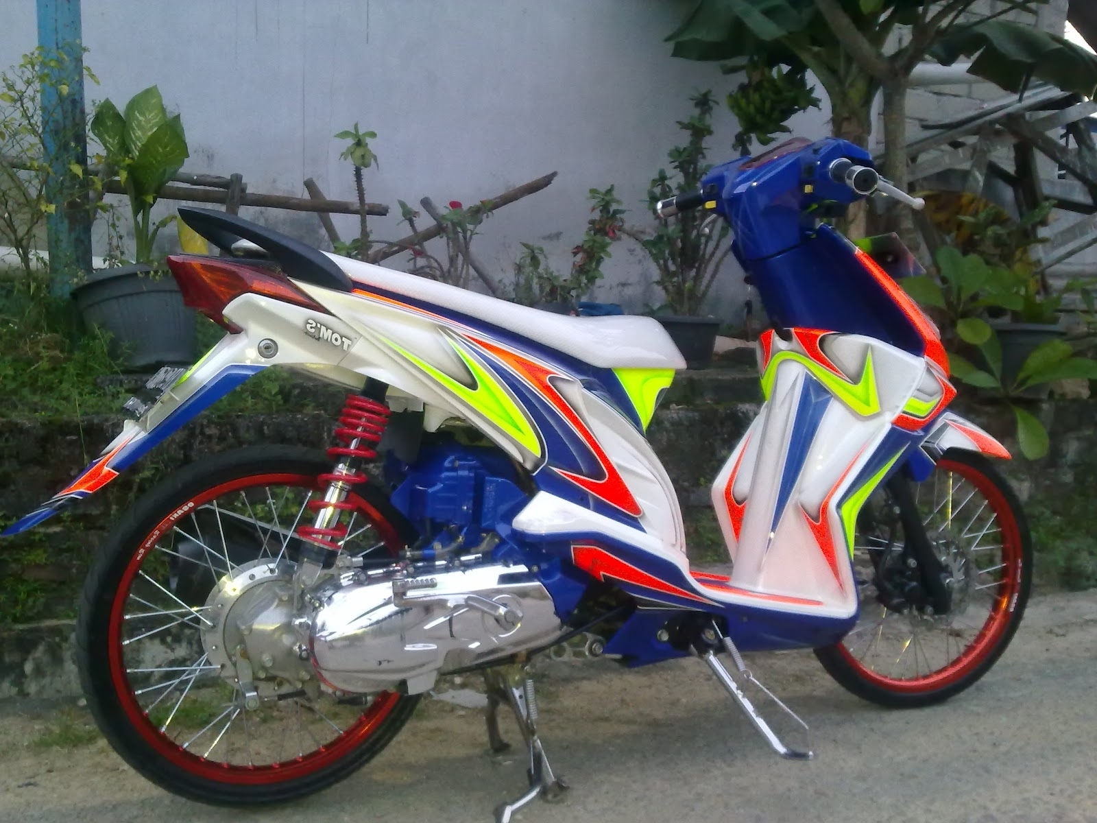 Modifikasi Motor Honda Beat Standart Velg 17 Terbaru 2017