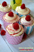 Limoncello and raspberry jam swirl cupcakes