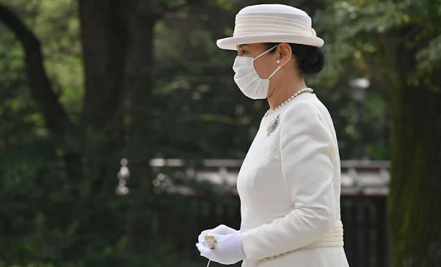 Emperor Naruhito, Empress Masako, Crown Prince Akishino and Crown Princess Kiko