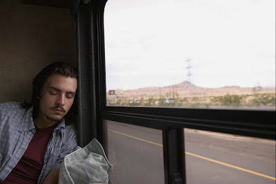 6 Tips Aman Dan Nyaman Tidur Di Dalam Bus [ www.BlogApaAja.com ]