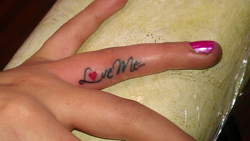 I hope you Gal's love it L ve Me One of my favorite finger tattoo I did 