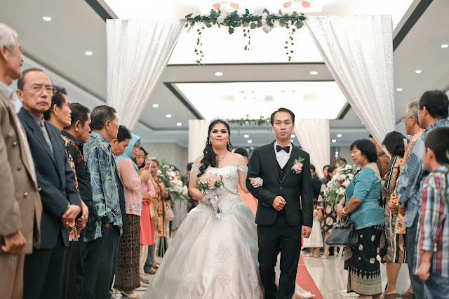 jasa foto video wedding murah dicibubur,jasa foto video pernikahan murah ditangerang,jasa fotografi termurah  didepok,fotografer professional cimanggis,jasa foto prewed murah,video prewedding,jasa photographer pernikahan bekasi