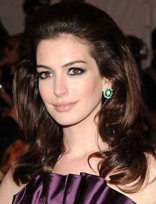 Anne Hathaway Hairstyles image Hair hair comb updo styles