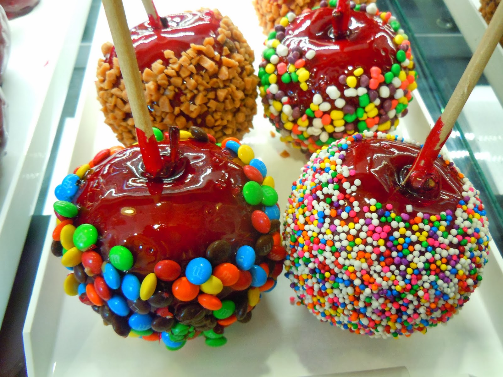 Candy Apple & Caramel, Chocolate Apple Bar Dipping Station 