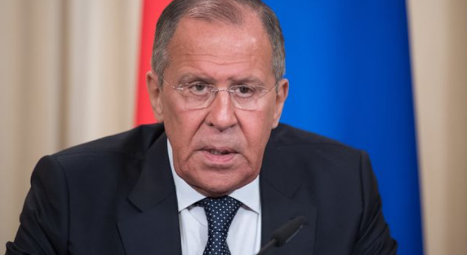 Lavrov attacca l'Occidente: "Contro la Russia guerra totale"