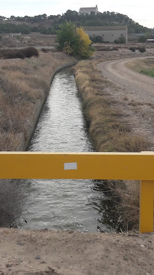 Camí de Sant Jaume de Compostela - Venta de Santa Lucia a Fuentes de Ebro, séquia del Llano a Pina de Ebro