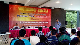 seminar wirausaha motivator nasional muda termuda indonesia pengusaha entrepreneur sukses training motivasi mahasiswa kampus 