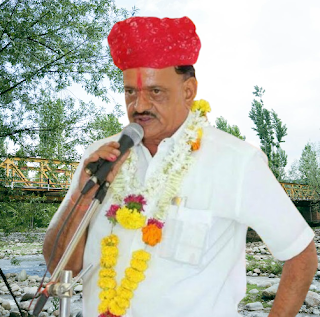 भारत एक जीता जागता राष्ट्र पुरुष है.