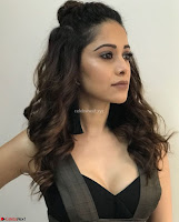 Nushrat Bharucha New Bollywood sensation from Sonu Ke u Ki Sweety Exclusive Unseen Pics ~  Exclusive Gallery 042.jpg