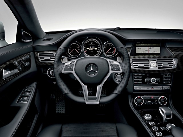 2011 MercedesBenz CLS Class Amazing Feature Concept and Engine