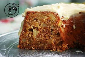 This carrot cake recipe with pineapple is an amazing and healthy blend. The pieces of carrot and pineapple match perfectly in the palate ... Try it.