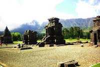 Candi Puntadewa 