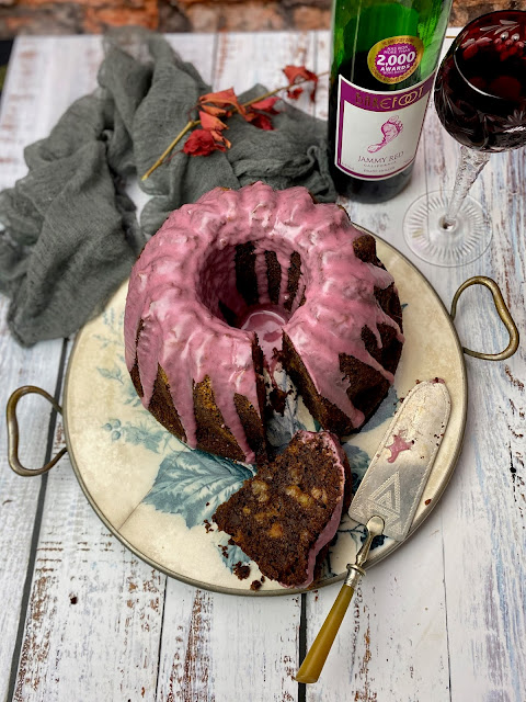 weihnachtlicher Gugelhupf mit Rotwein