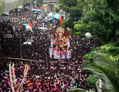 Lalbaugcha Raja Visarjan Photos, Lalbaugcha Raja Visarjan Photos 2012, Lalbaugcha Raja Visarjan Photos Mumbai 2012, Lalbaugcha Raja Visarjan Photos Mumbai India 2012