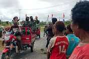 Pangdam XVII/Cendrawasih Berkeliling Kampung Menggunakan Kendaraan Viar 