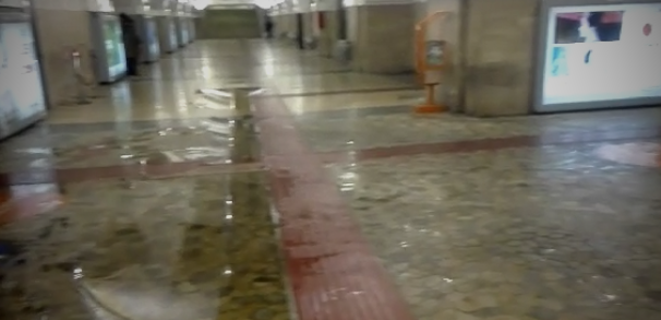 La Stazione Termini quando piove (video)