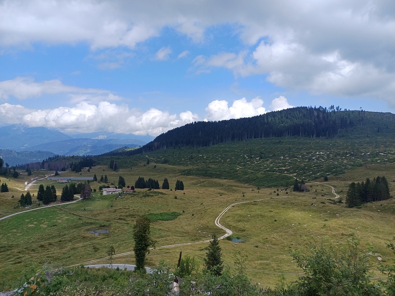 Panorama sull'Altopiano di Asiago dall'Aquila Vaia