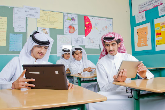 قرارات جديدة من وزير التعليم السعودي بتطبيق نظام الفصلين الدراسيين وإلغاء الفصول الثلاثة