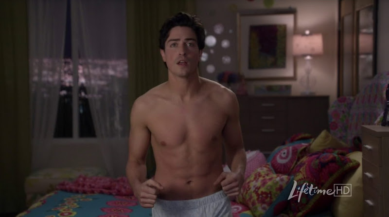 Ben Feldman Shirtless in Drop Dead Diva s3e02