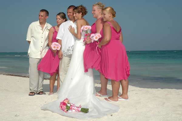 Beach Wedding Packages Florida has beautiful beaches where you can get