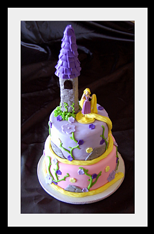 A couple Tangled cakes