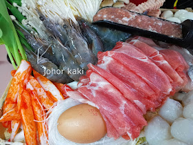 One Pot YiGuo (一锅) Singapore Style Steamboat in Heritage Hawker Centre