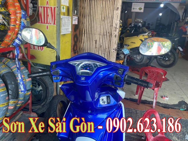 Mẫu Xe Air Blade sơn phối màu xanh trắng cực đẹp