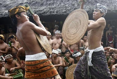  Ritual Paling Menyeramkan di Indonesia 4