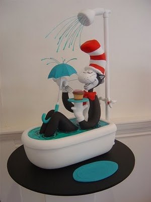 cat in hat cake. Via Cake Wrecks