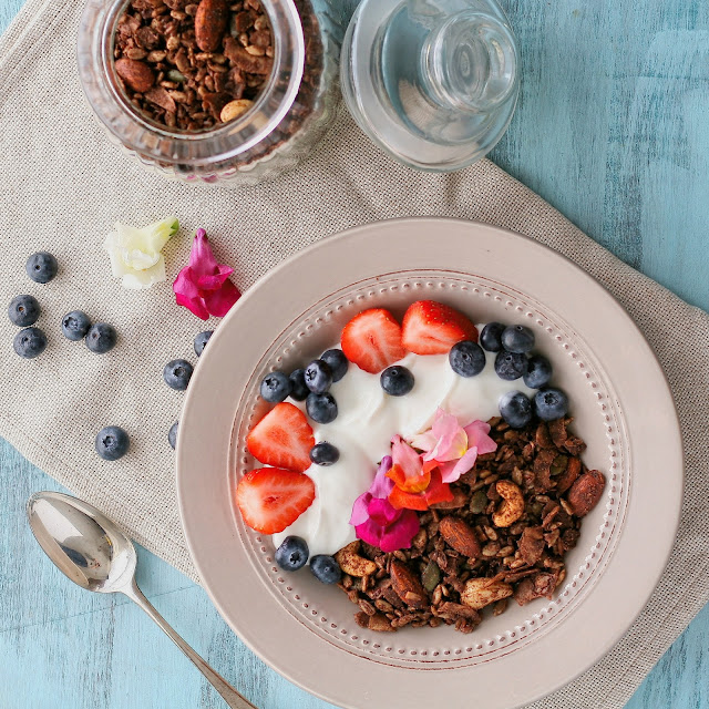 Sugar free and low carb granola