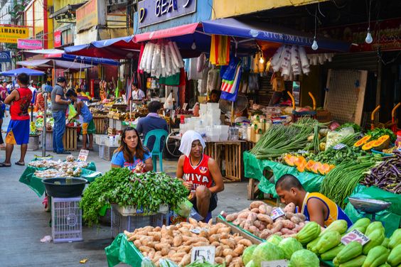 PASAR TRADISIONAL ADALAH : PENGERTIAN, FUNGSI, CIRI-CIRI, PENGARUH, KELEBIHAN DAN KEKURANGAN