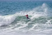 surf30 SAMBAZON World Junior Championships Hosted by Best Western Sawyer Linblad 22Juniors 0906 Kenny Morris