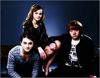 emma watson and harry potter boys on bench