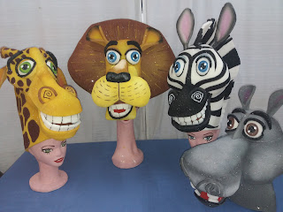 Gorro o sombrero en goma espuma, de Alex, Mellman, Marty y Gloria de Madagascar