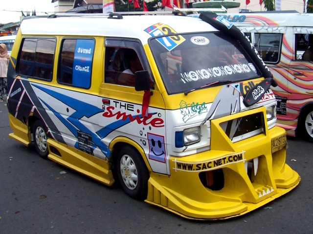  Modifikasi Mobil Futura Mini Bus Kumpulan Gambar Foto 