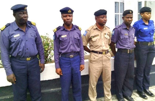 11 Fake Naval Officers Arrested in Rivers State by Nigerian Airforce...See their Faces 