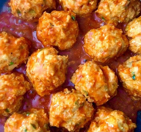 BUFFALO CHICKEN MEATBALLS- KETO APPROVED #keto #meatballs