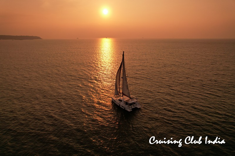 Luxury Cruise Yacht Crusing Club India Goa